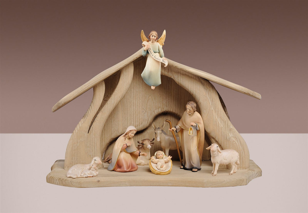 LI Set 8 Figuren + Familienstall Licht