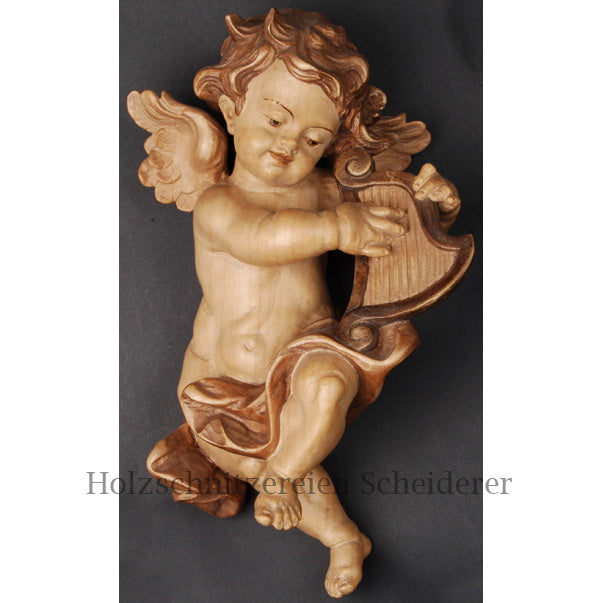 Putte mit Harfe