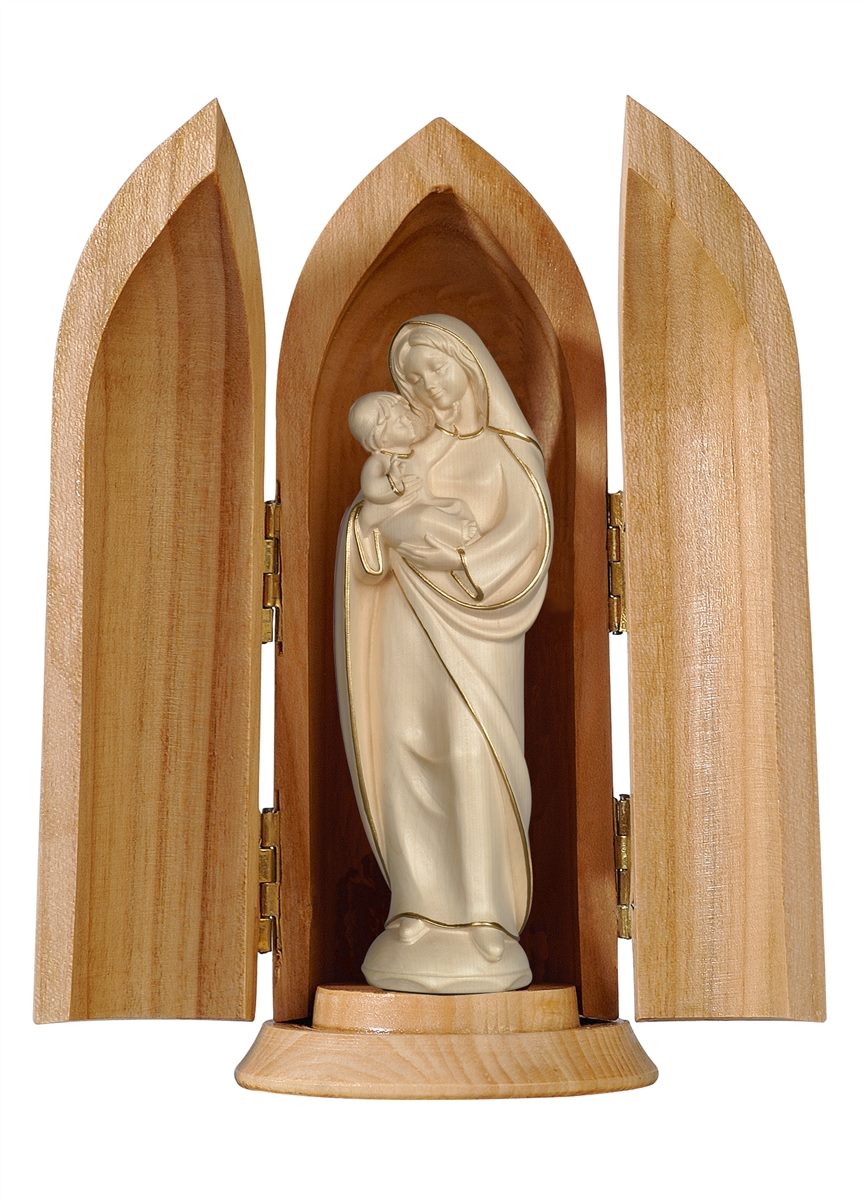 Madonna Pema in Nische