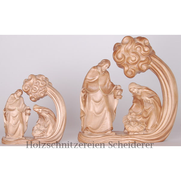 Familiengruppe mit Baum