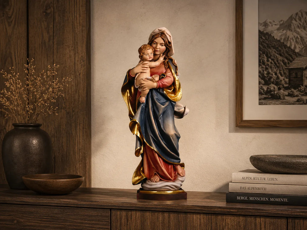 Madonna_Barock_auf_Sideboard_holzgeschnitzt
