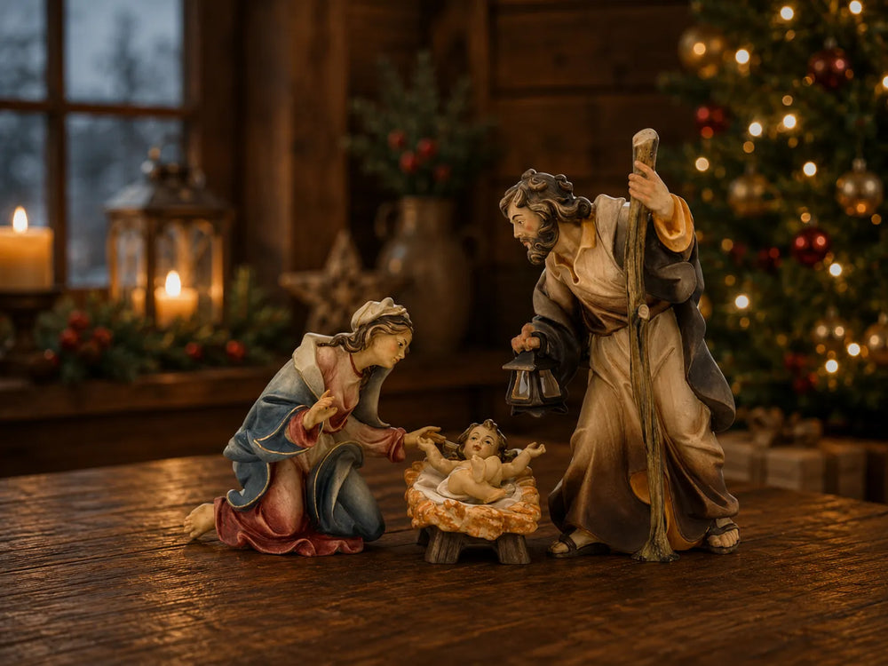 Nazareth_Krippe_Heilige_Familie_holzgeschnitzt_und handbemalt weihnachtliche Stimmung