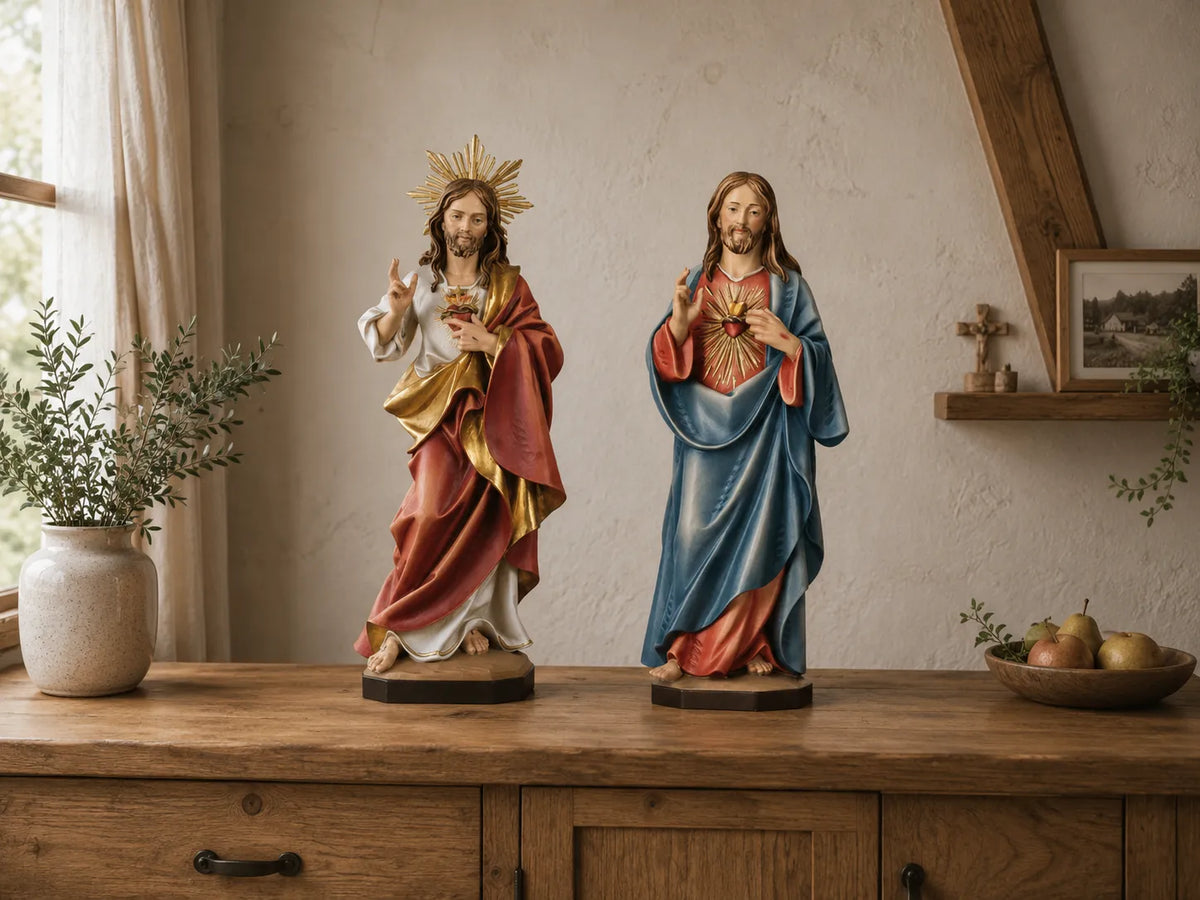Herz Jesu Figuren holzgeschnitzt und handbemalt